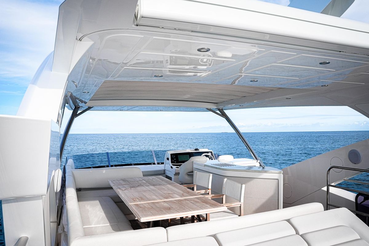 2019 Sunseeker 76 