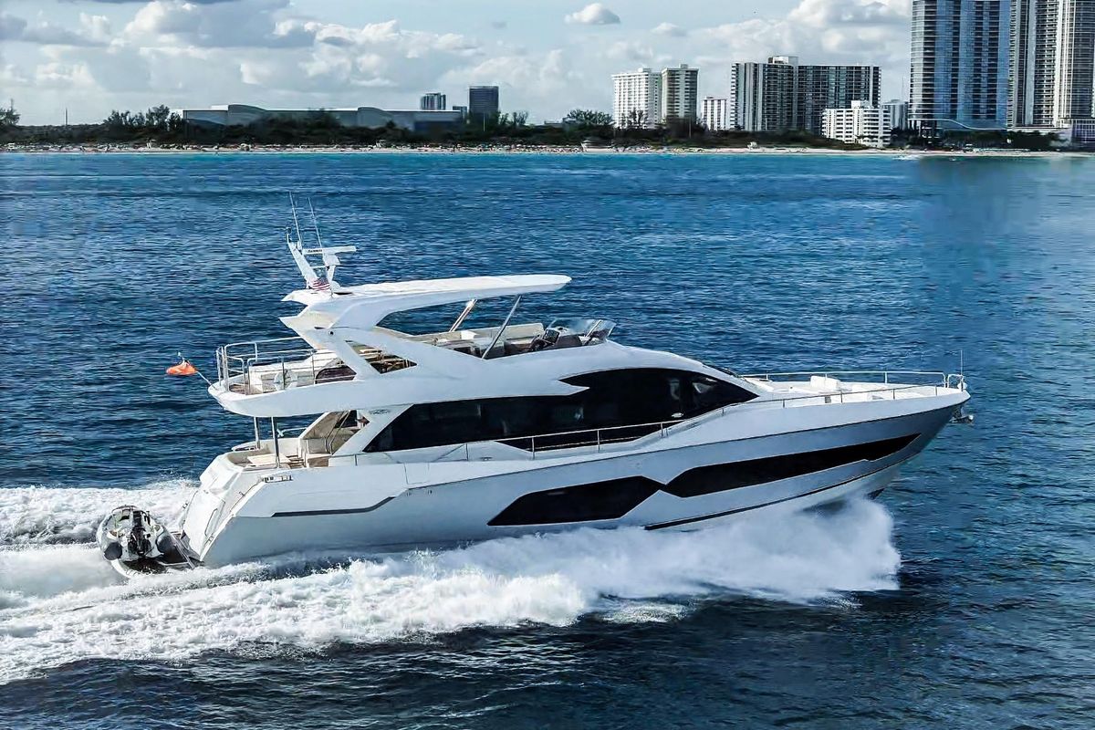2019 Sunseeker 76 