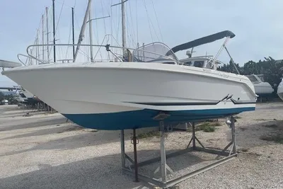 2021 B2 Marine 652 OPEN