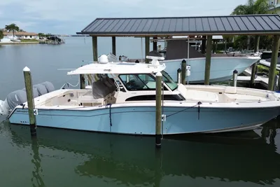 Grady-White Canyon 456