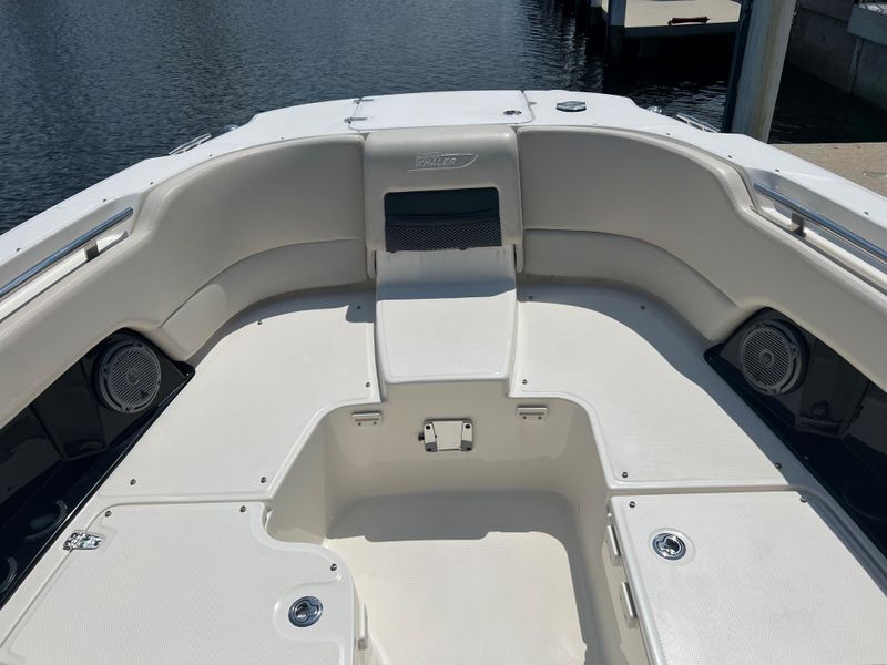 2016 Boston Whaler 270 Vantage