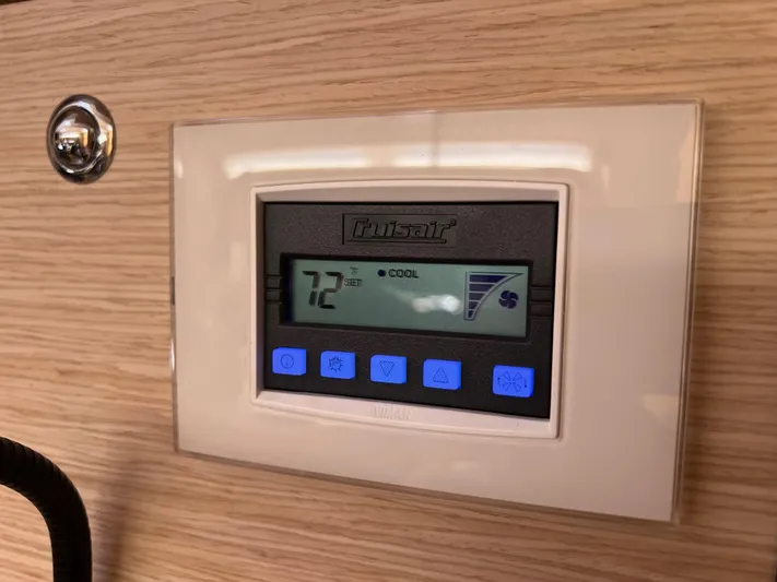 Edwina Yacht Photos Pics Thermostat display on 2018 Jeanneau 54 yacht, showing 72 degrees in cooling mode.