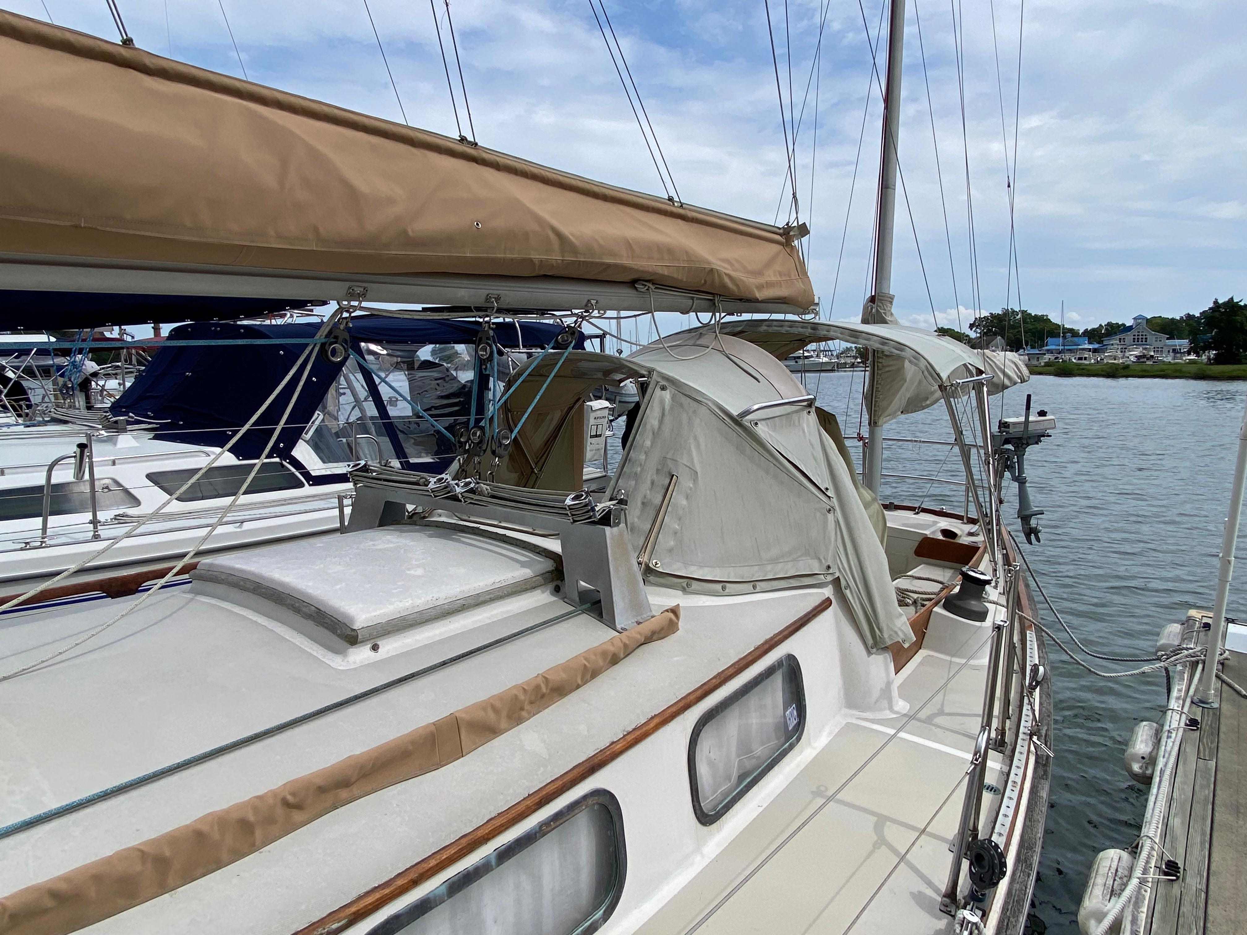 1980 Bristol 40 Centerboard Yawl Jolle und jollenkreuzer Kaufen ...