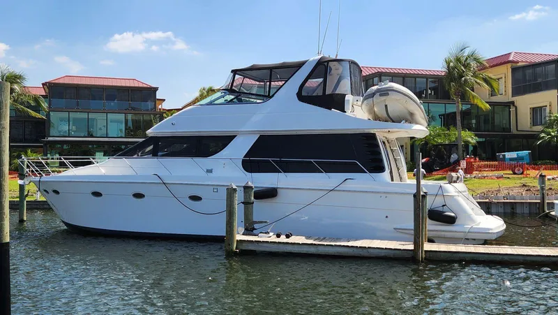 Livin' The Dream I Yacht Photos Pics 