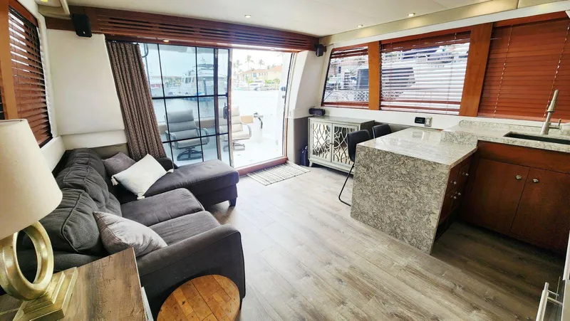 Livin' The Dream I Yacht Photos Pics 