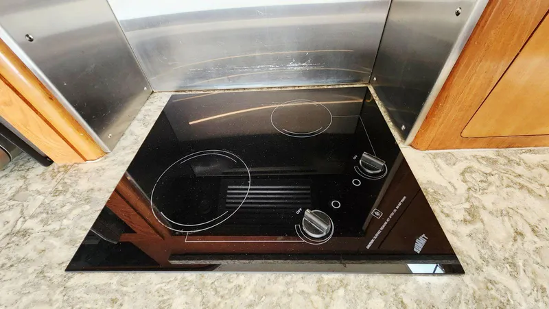 Livin' The Dream I Yacht Photos Pics 