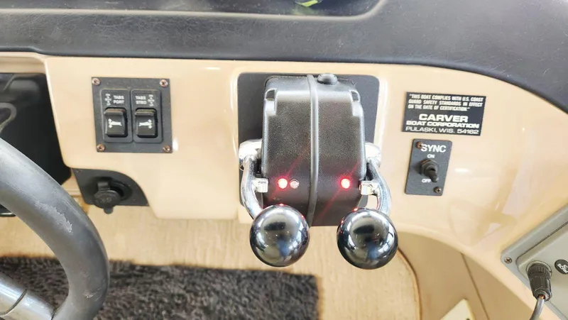 Livin' The Dream I Yacht Photos Pics 