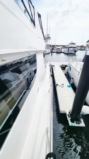 Livin' The Dream I Yacht Photos Pics 