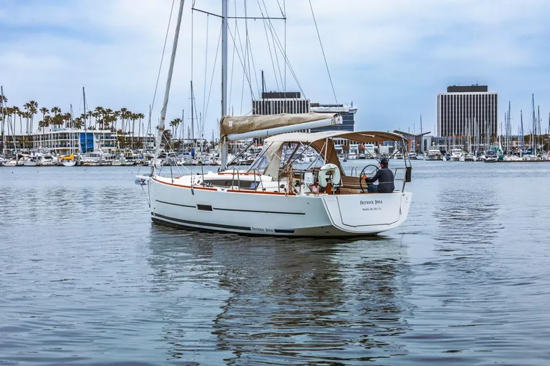 Dotwick Jinga Yacht Photos Pics 