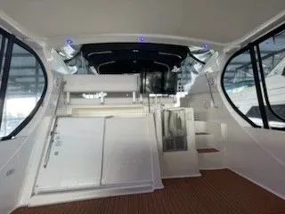  Yacht Photos Pics 2006 SILVERTON 35MY - Image 5