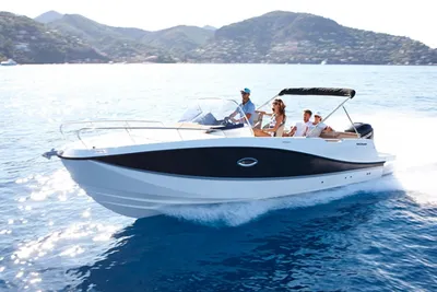 2023 Quicksilver Activ 755 Sundeck