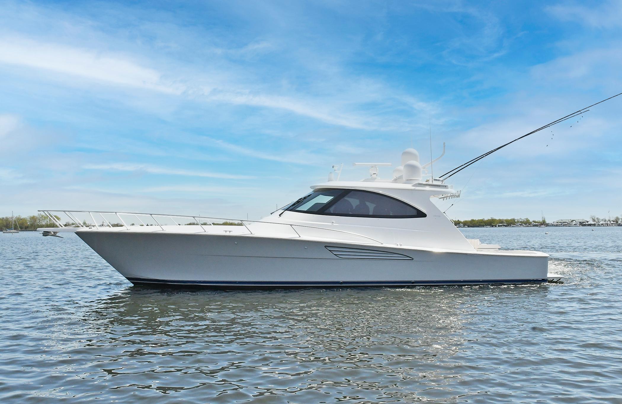 Viking 54 Sport Coupe Usado en New York - Cosas de Barcos