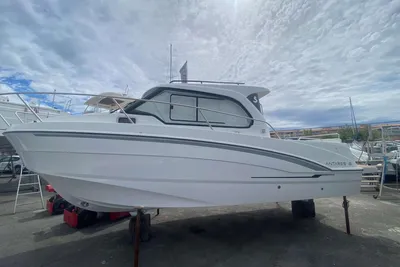 2023 Beneteau Antares 8 V2