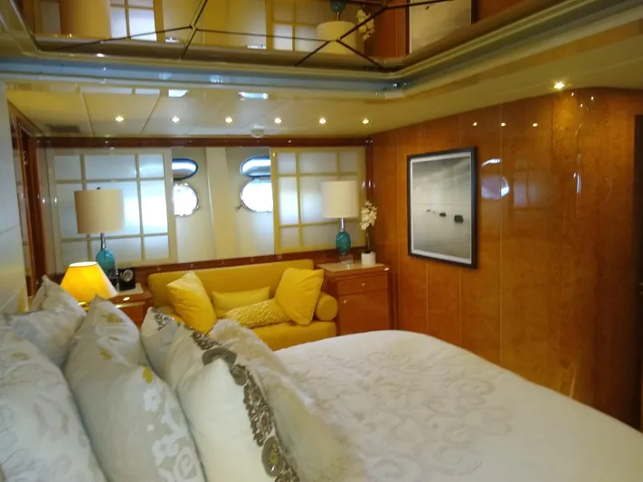 Alchemist Yacht Photos Pics Master Stateroom