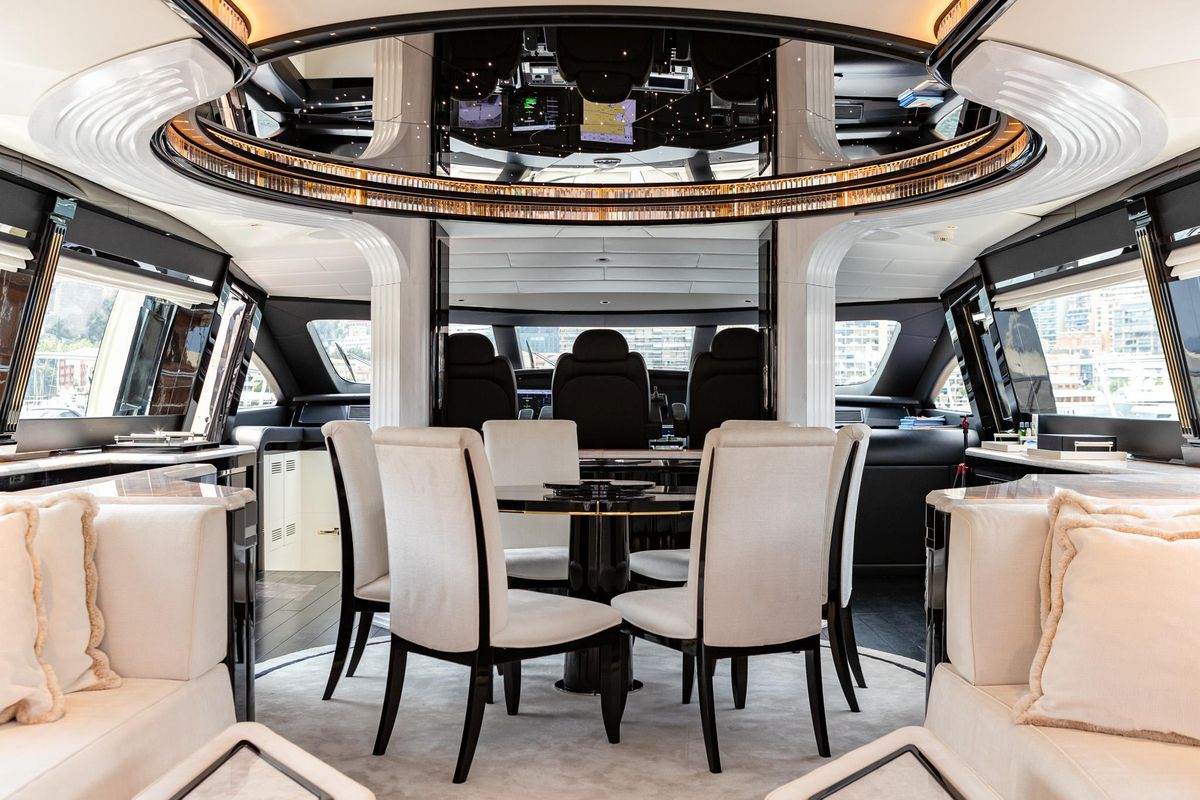 2013 Mangusta 109 