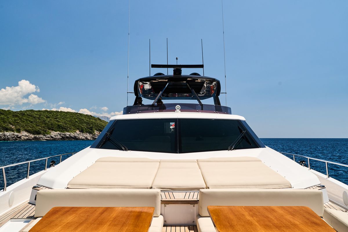 2023 Ferretti Yachts 93 