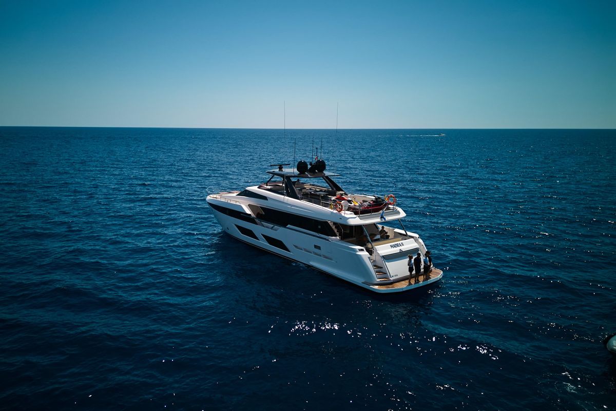 2023 Ferretti Yachts 93 