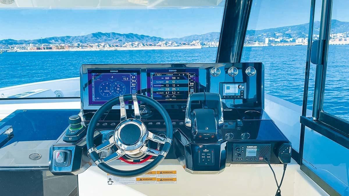2024 De Antonio Yachts 49 
