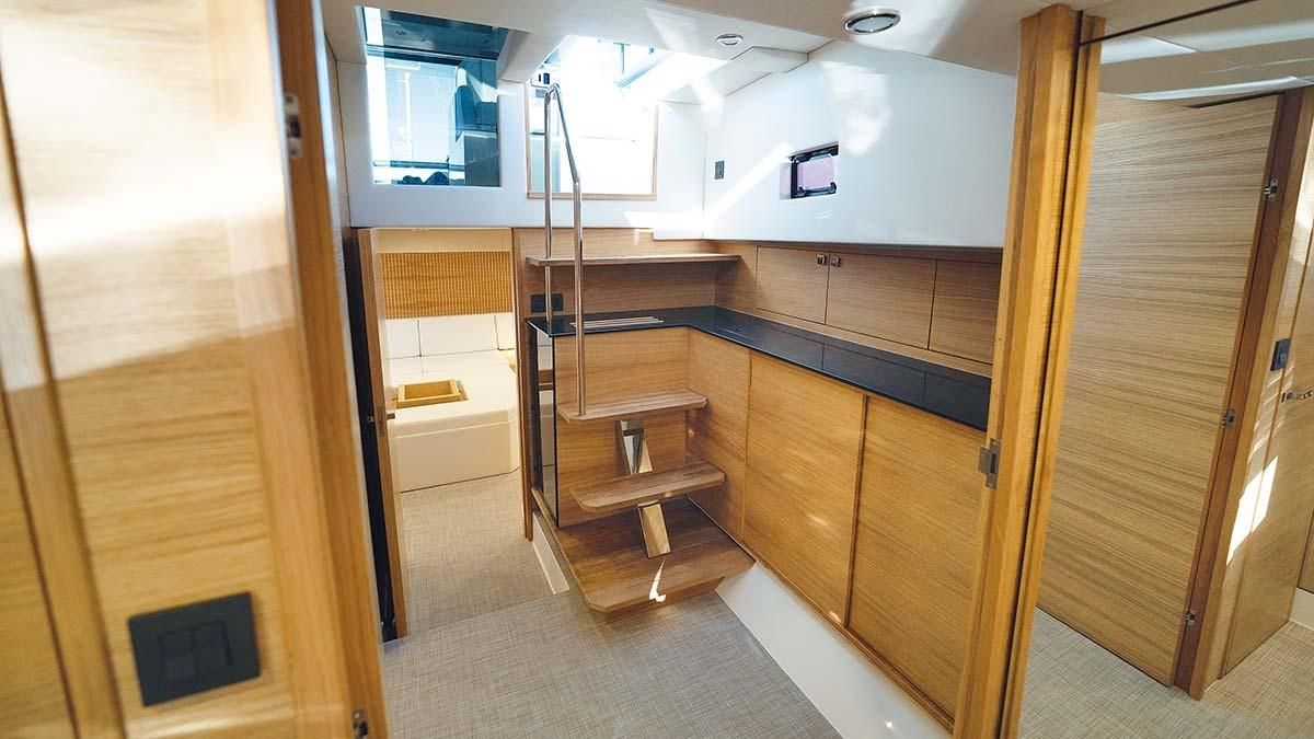 2024 De Antonio Yachts 49 