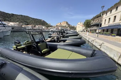 Sea Water PHANTOM 260