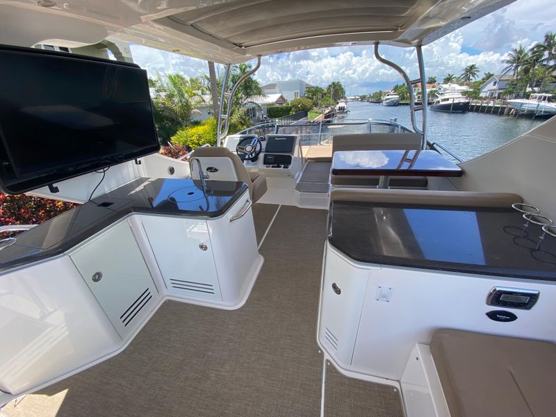 2016 Sea Ray L590 Fly