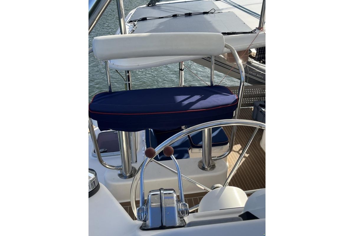 2011 Leopard 42 