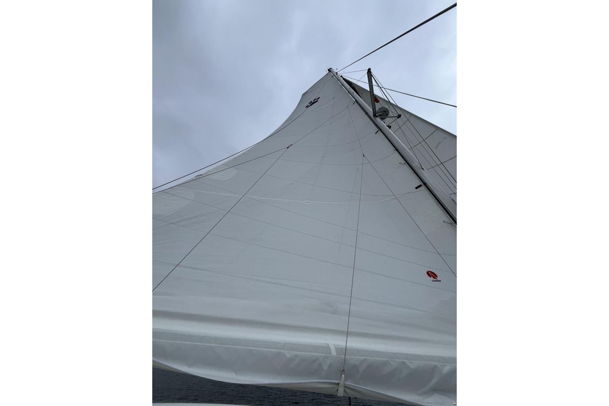 2011 Leopard 42 