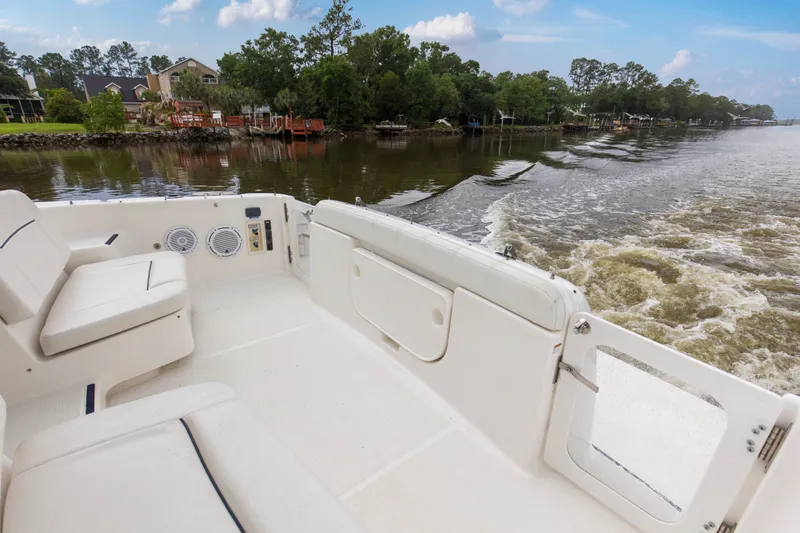 Forever Friday Yacht Photos Pics 2005 3600 Tiara _Forever Friday_Cockpit