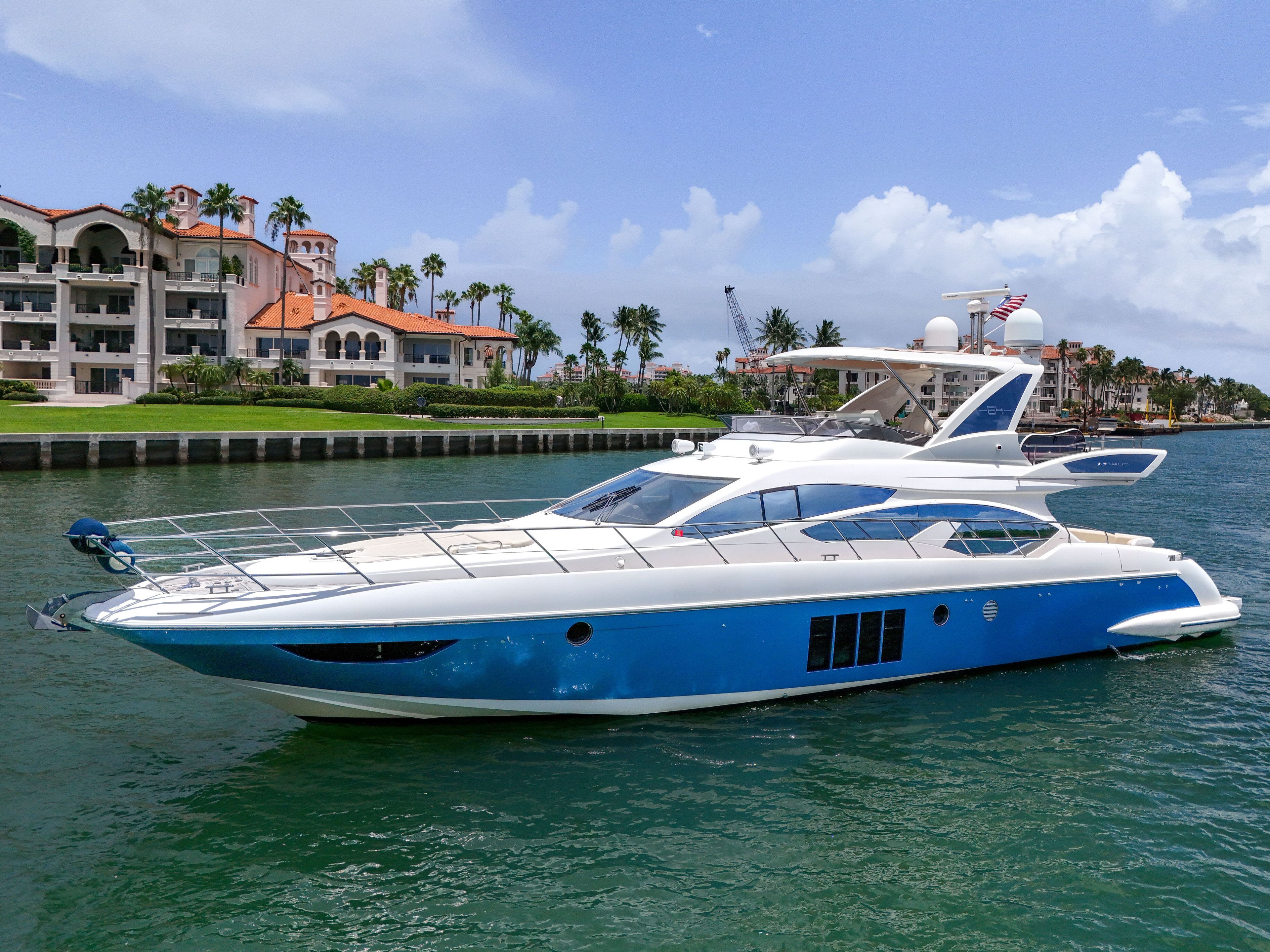 2012 Azimut 64 
