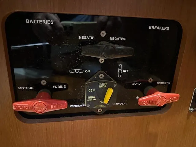 Lucky Yacht Photos Pics 