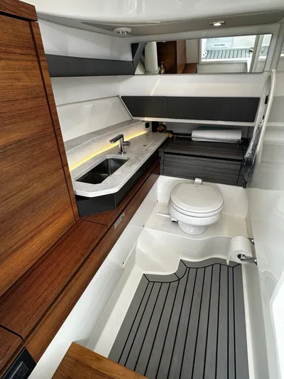 Emanon Yacht Photos Pics 