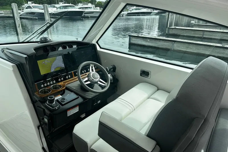 Emanon Yacht Photos Pics 