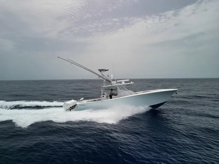 Bluefin Tales Yacht Photos Pics 2021 Front Runner 39 Center Console boat cruising on open ocean.