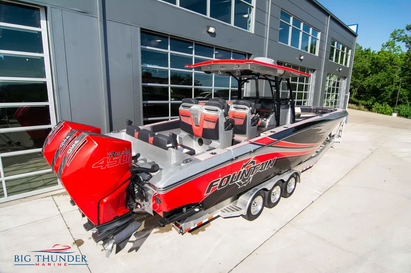  Yacht Photos Pics 2021 Fountain 38 SC boat with triple outboard engines at Big Thunder Marine.