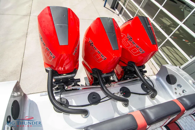  Yacht Photos Pics Triple Mercury Racing 450R outboard engines on a 2021 Fountain 38 SC boat.
