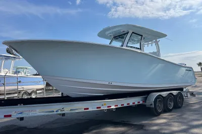Sportsman Open 302 Center Console