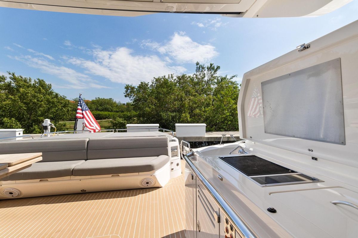 2018 Sunseeker 68 