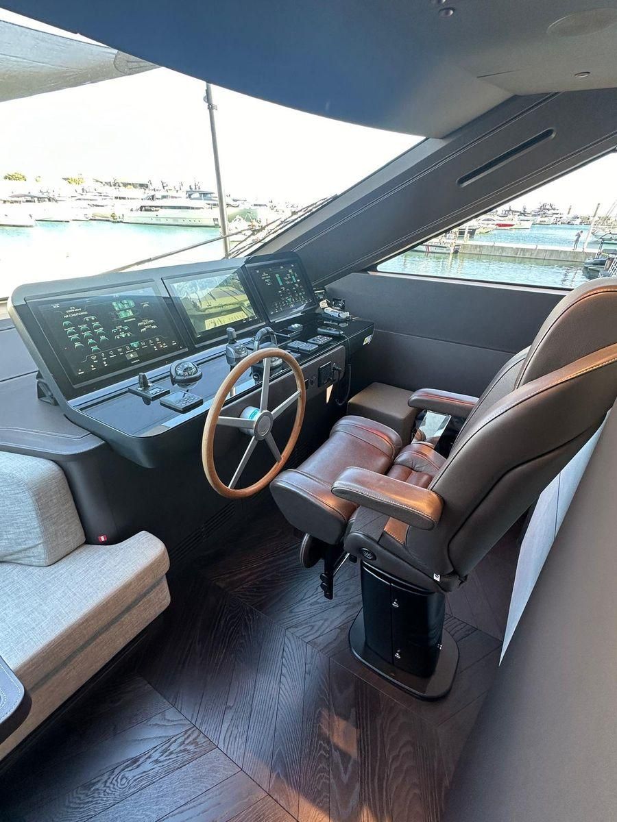 2023 Cranchi 82 
