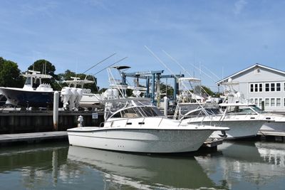 Rampage Sport Fishing 30 Walk Around Express