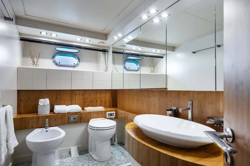 Tayyarah Yacht Photos Pics TAYYARAH AB yachts 78 2011