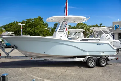 Sea Fox 248 Commander