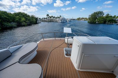 Yacht