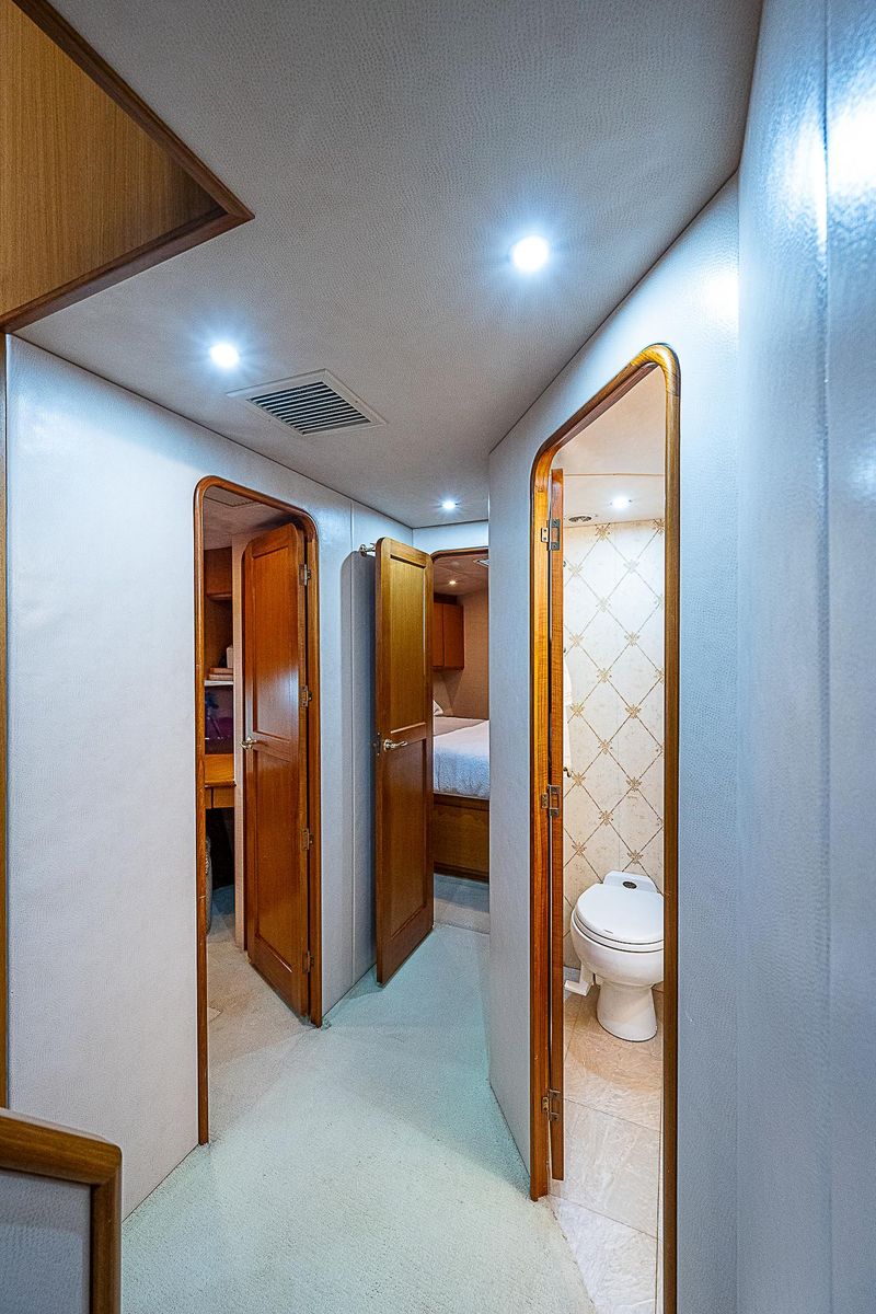 2003 Ocean Yachts 65 