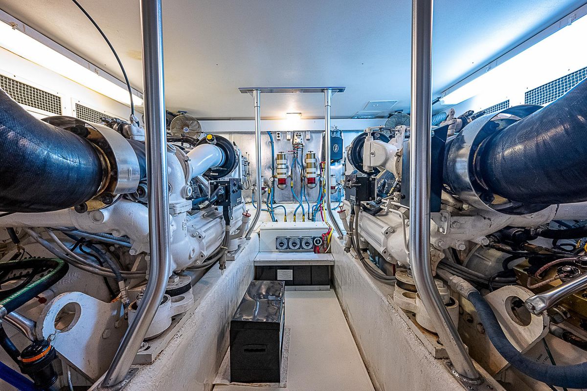 2003 Ocean Yachts 65 