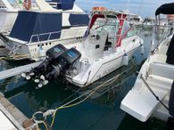 2008 Robalo 2640 Cuddy Cabin