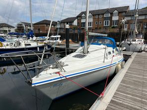1992 Hunter 272
