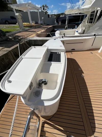 Team Yacht Photos Pics 2007 Maritimo M60 yacht deck with sleek design and modern amenities.