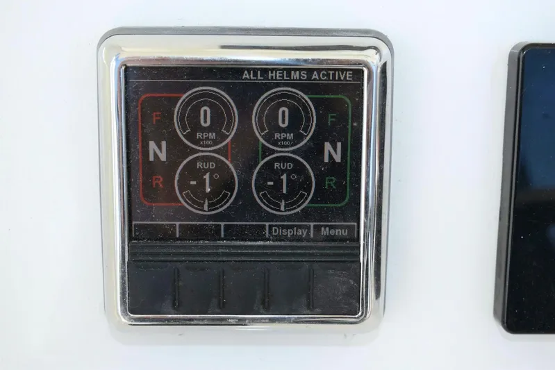 Serenita Yacht Photos Pics 