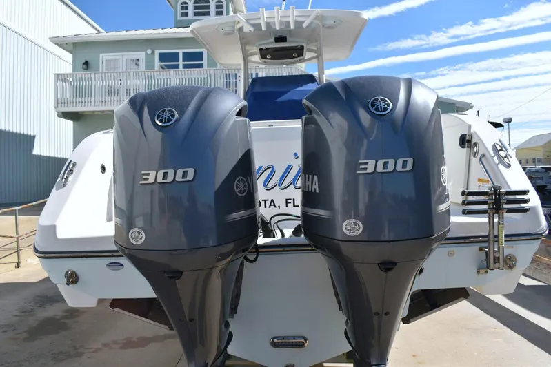 Serenita Yacht Photos Pics 