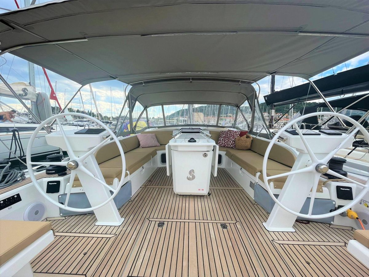 2023 Beneteau 50 